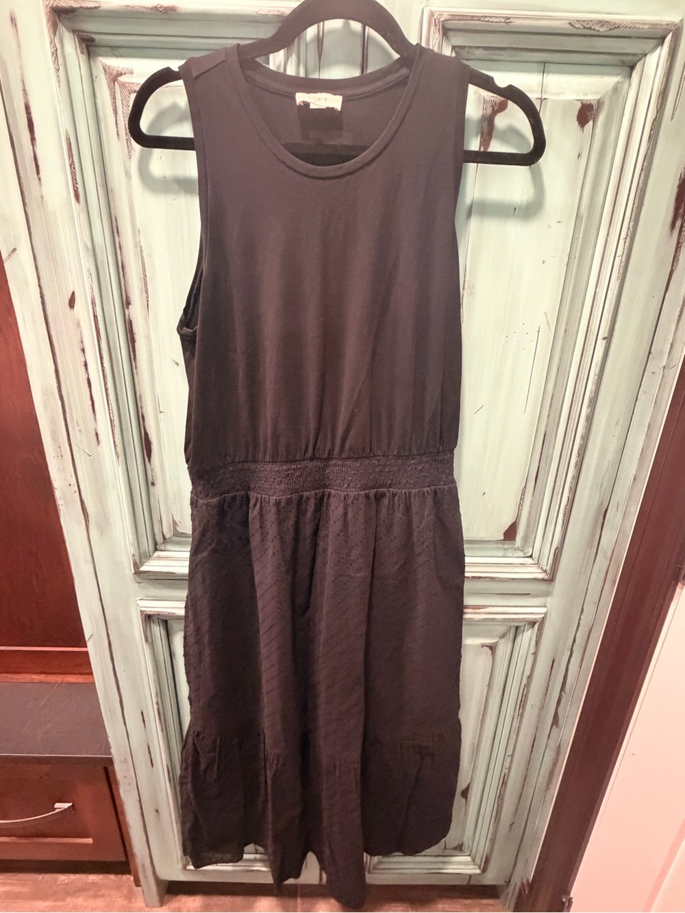 LOFT Black Sleeveless Tiered Midi Dress